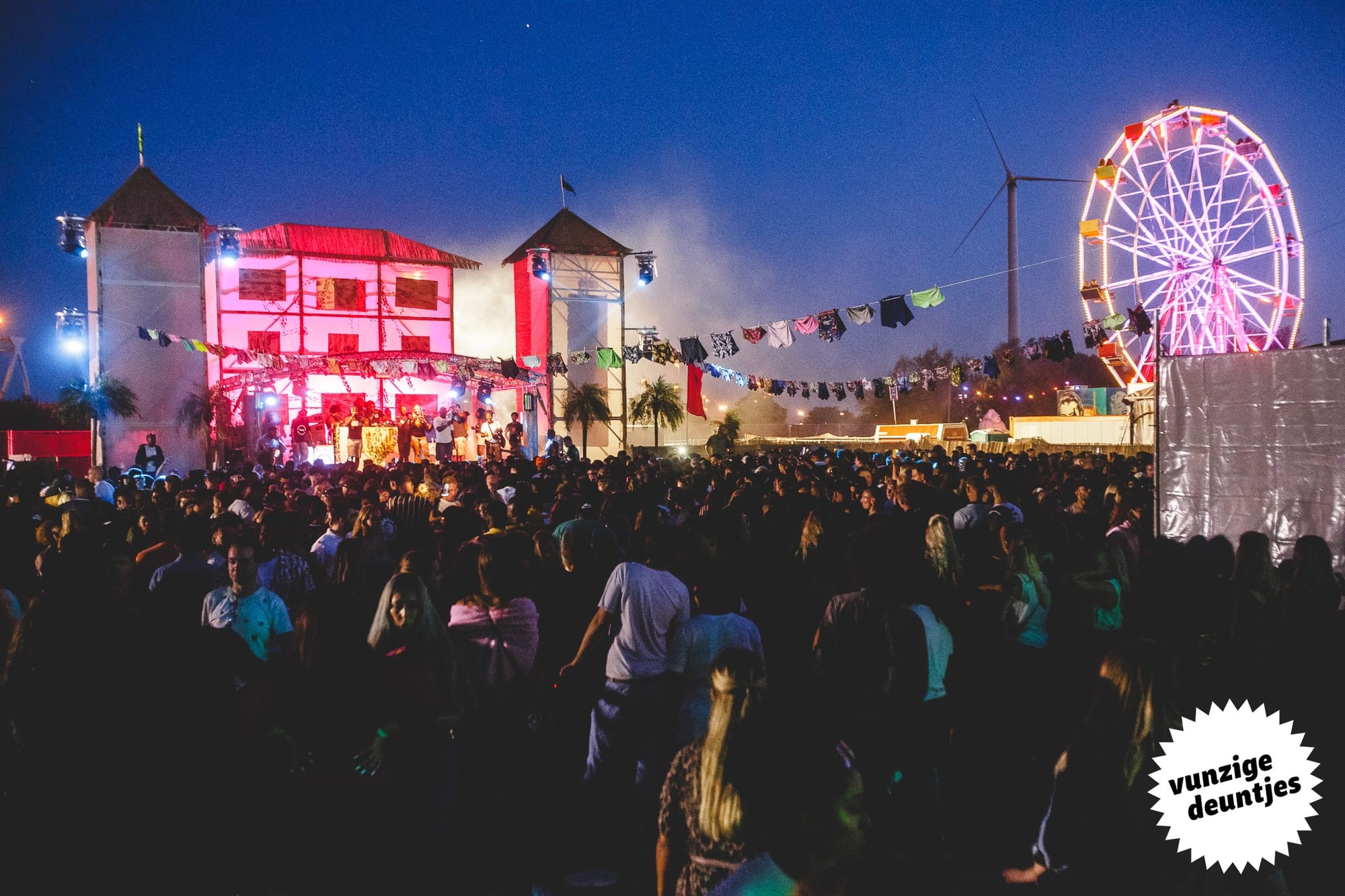 Tropical stage Vunzige Deuntjes Festival
